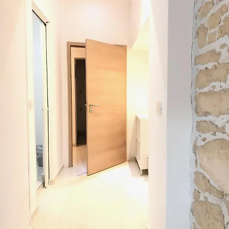 Labirint King Апартаменты Медулин