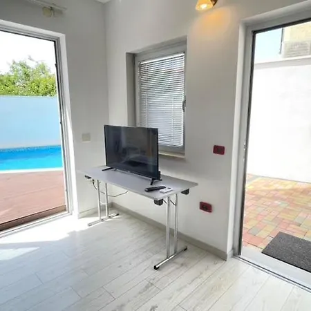 Labirint King Apartmán Medulin