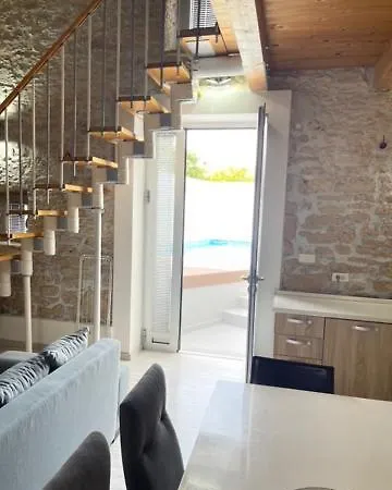 Апартаменты Labirint King *