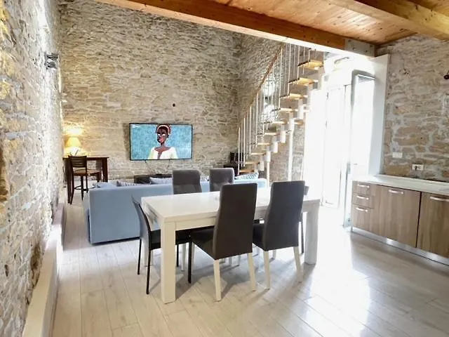 아파트 Labirint King