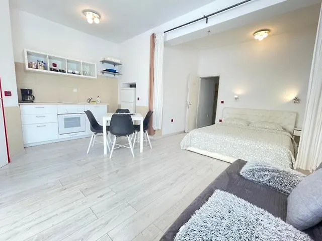 아파트 Labirint King 메덜린