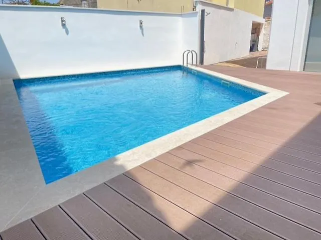 Labirint King 아파트 메덜린