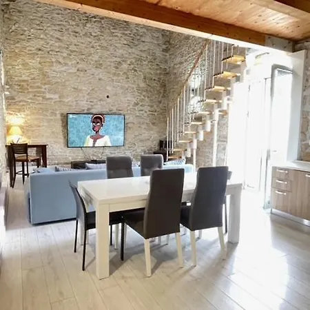 Apartment Labirint King