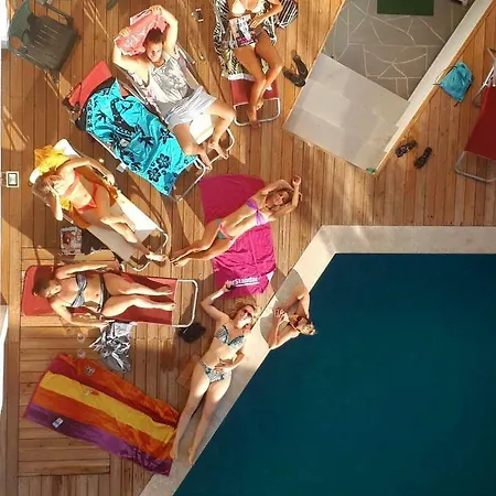 Apartment Labirint King